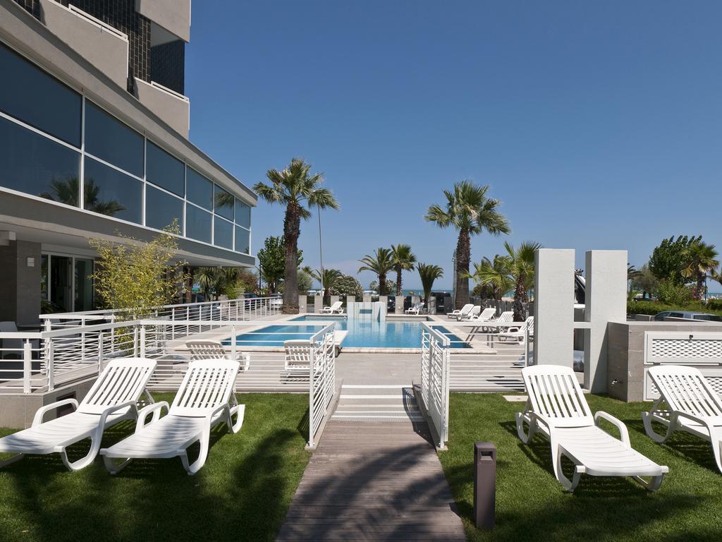Hotel Eden Alba Adriatica Luaran gambar