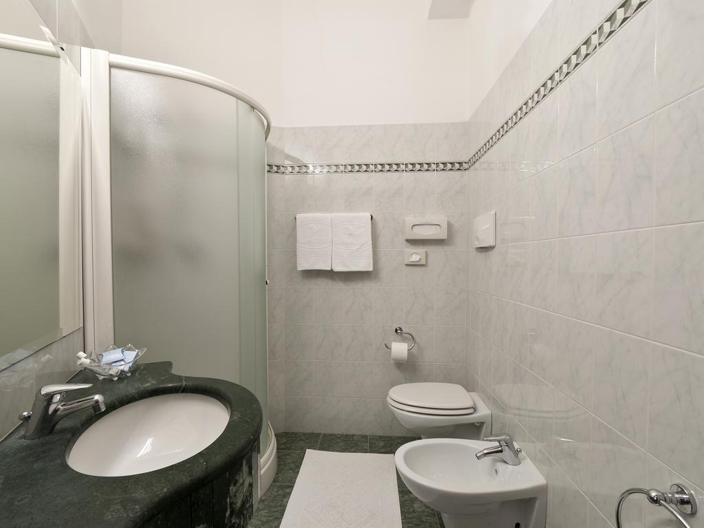 Hotel Eden Alba Adriatica Bilik gambar